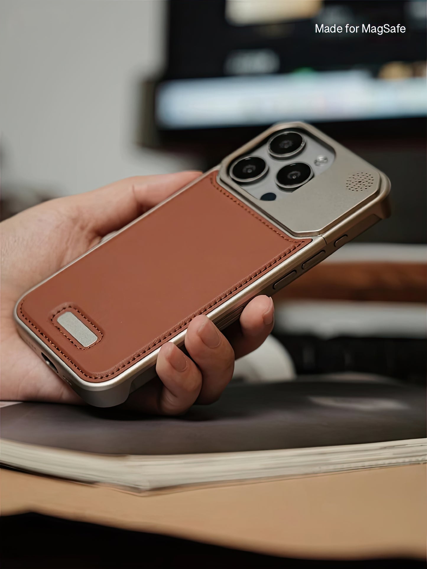 Coque 15/14 pro max magsafe en métal et cuir luxe / حماية 14/15 برو ماكس ماڨسيف فاخرة من المعدن و الجلد