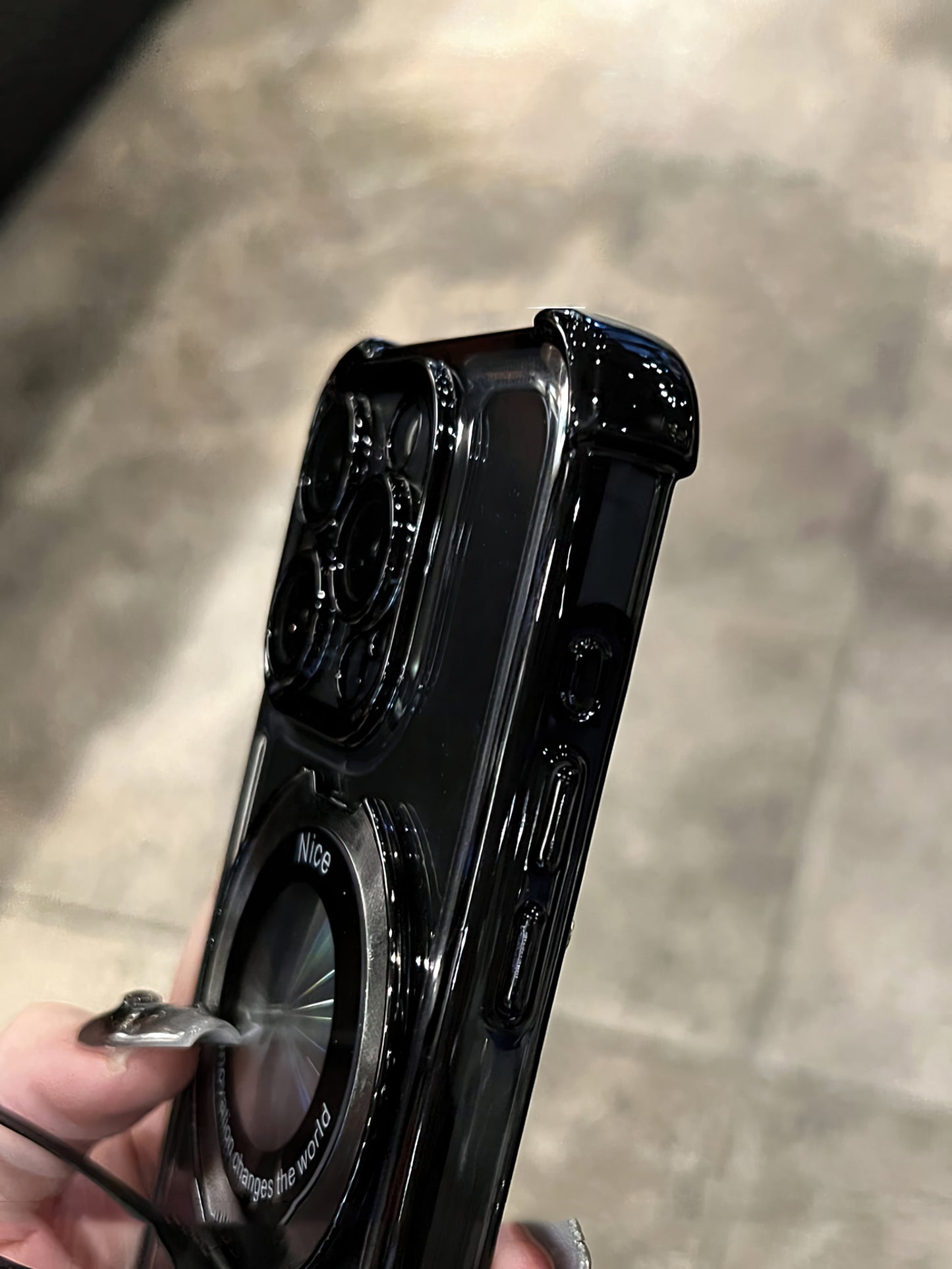 Coque 15 pro max avec support et protection de caméra intégrée / غطاء لآيفون 15 برو ماكس مع حامل وحماية مدمجة للكاميرا