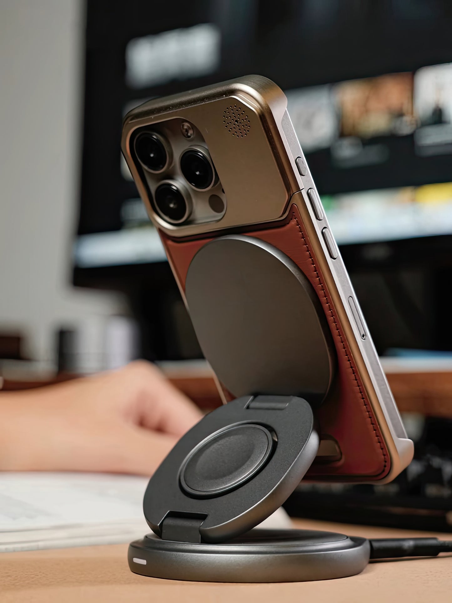 Coque 15/14 pro max magsafe en métal et cuir luxe / حماية 14/15 برو ماكس ماڨسيف فاخرة من المعدن و الجلد