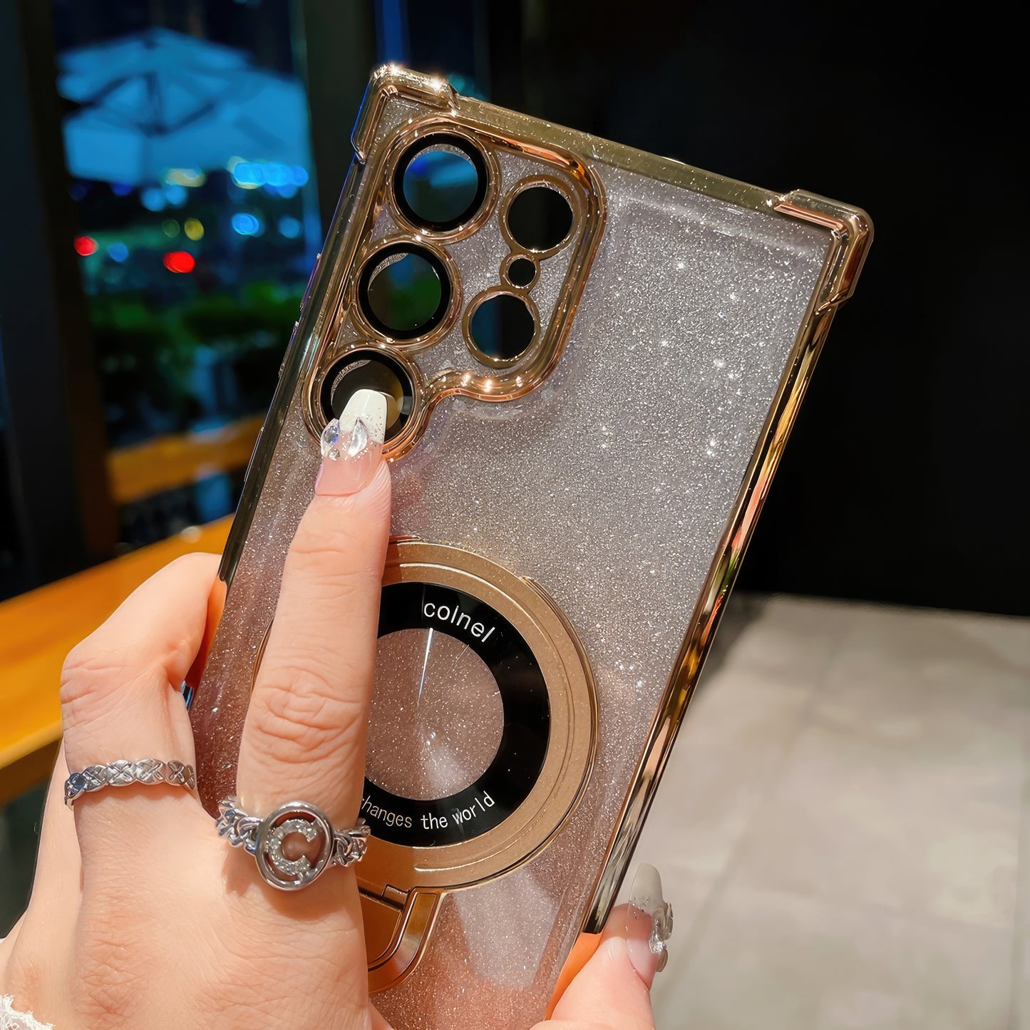 Coque Luxe S25/S24 Ultra brillante avec support et protection de caméra intégrée / غطاء لامع S25/S24 Ultra مع حامل وحماية مدمجة للكاميرا