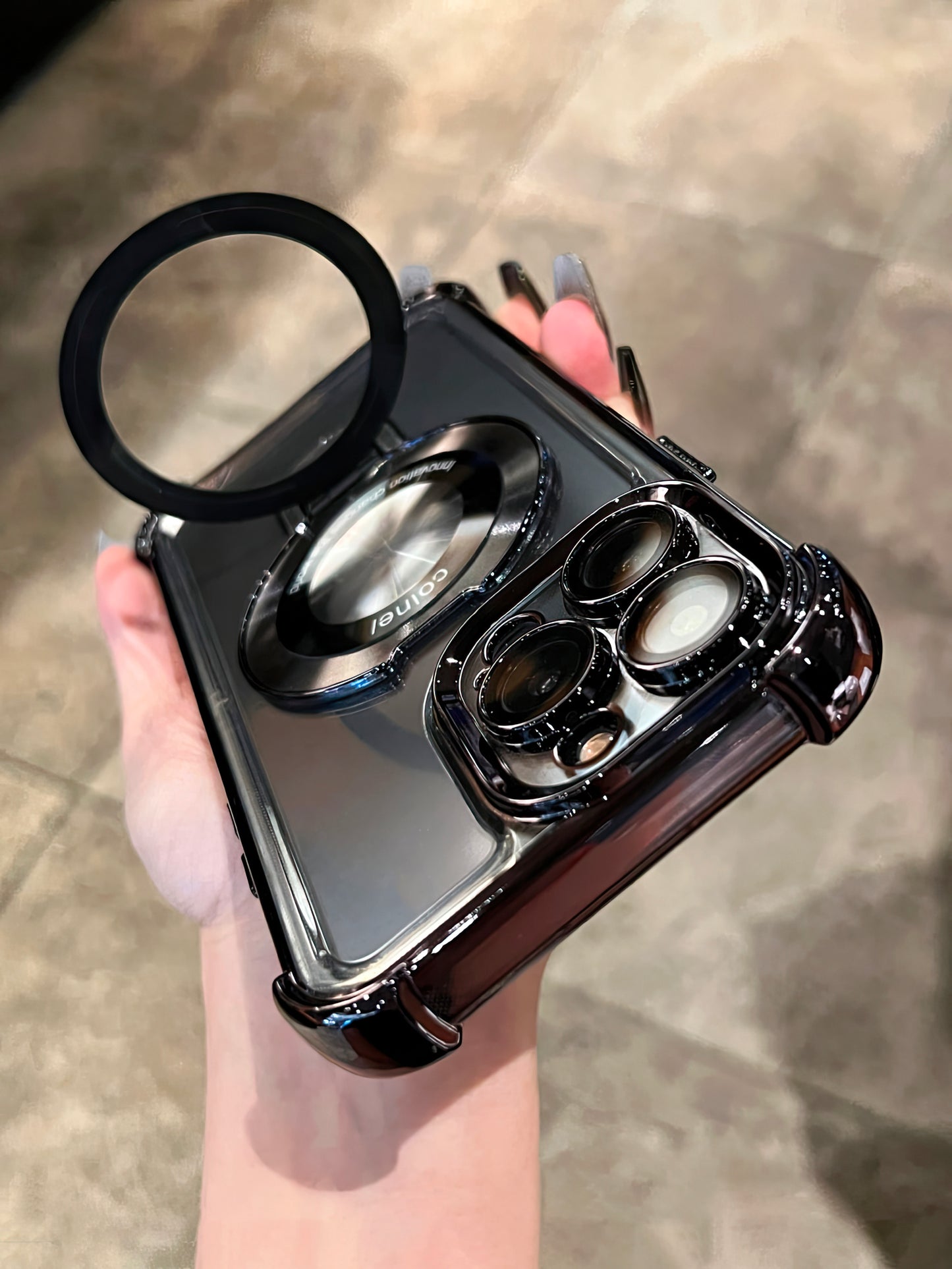 Coque 15 pro max avec support et protection de caméra intégrée / غطاء لآيفون 15 برو ماكس مع حامل وحماية مدمجة للكاميرا