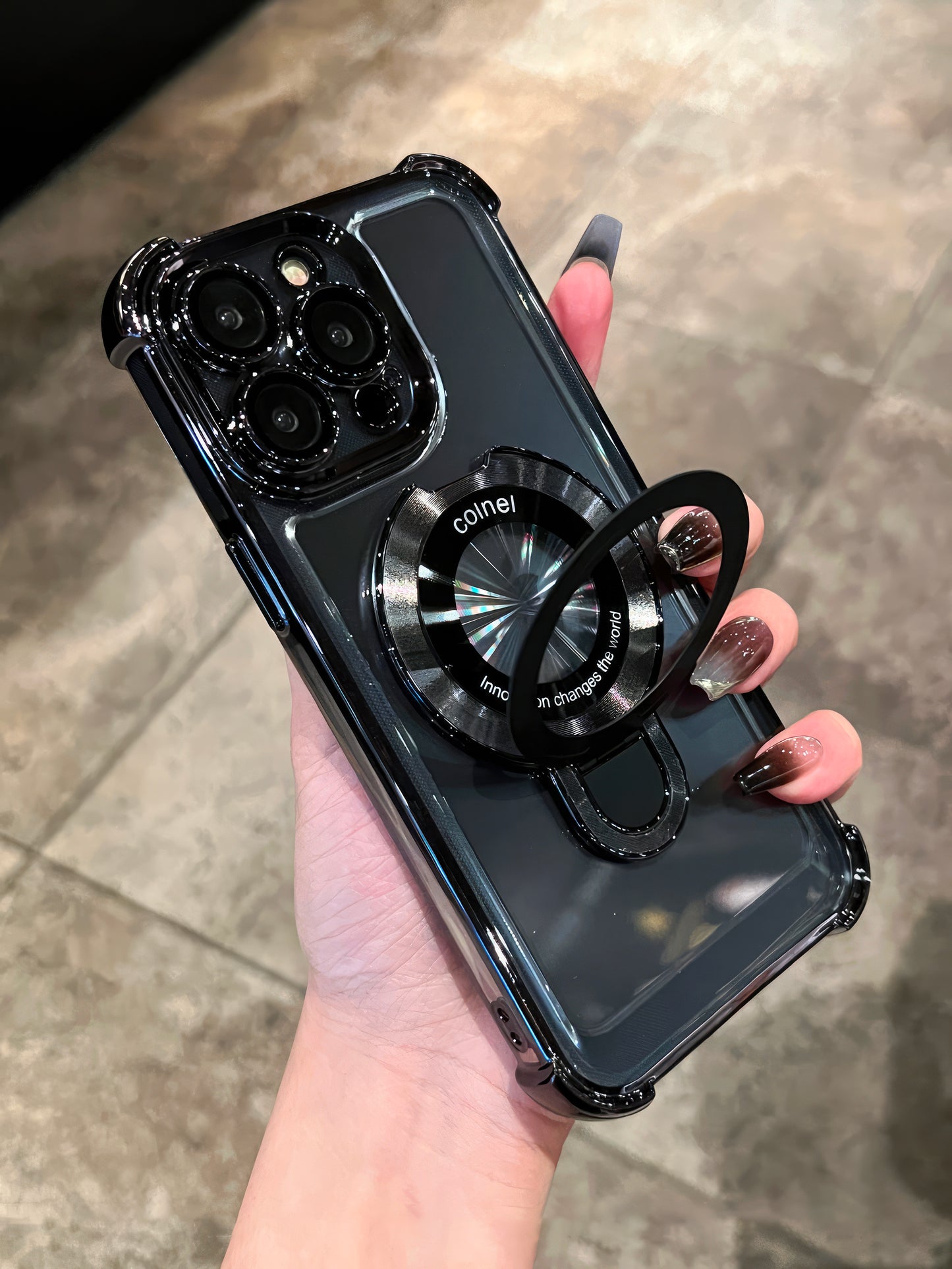 Coque 15 pro max avec support et protection de caméra intégrée / غطاء لآيفون 15 برو ماكس مع حامل وحماية مدمجة للكاميرا