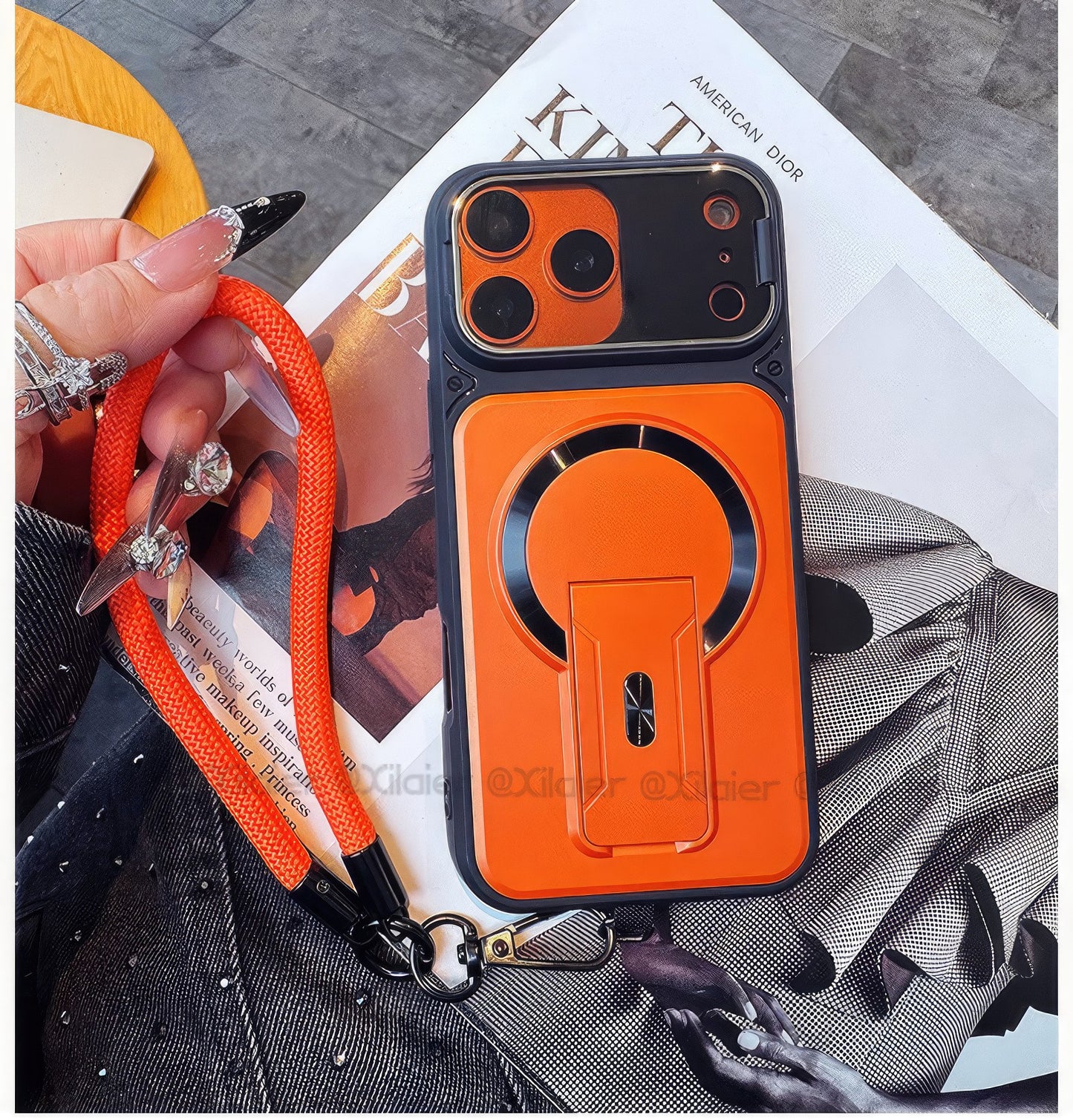 Protège iPhone 17 pro max magsafe avec support et protection de caméra ouvrable / حماية 17 برو ماكس ماجسيف مزودة بحامل وحماية للكاميرا قابلة للفتح