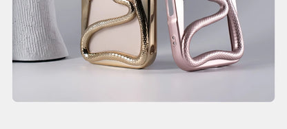 iPhone 16 Pro Max Snake CASE