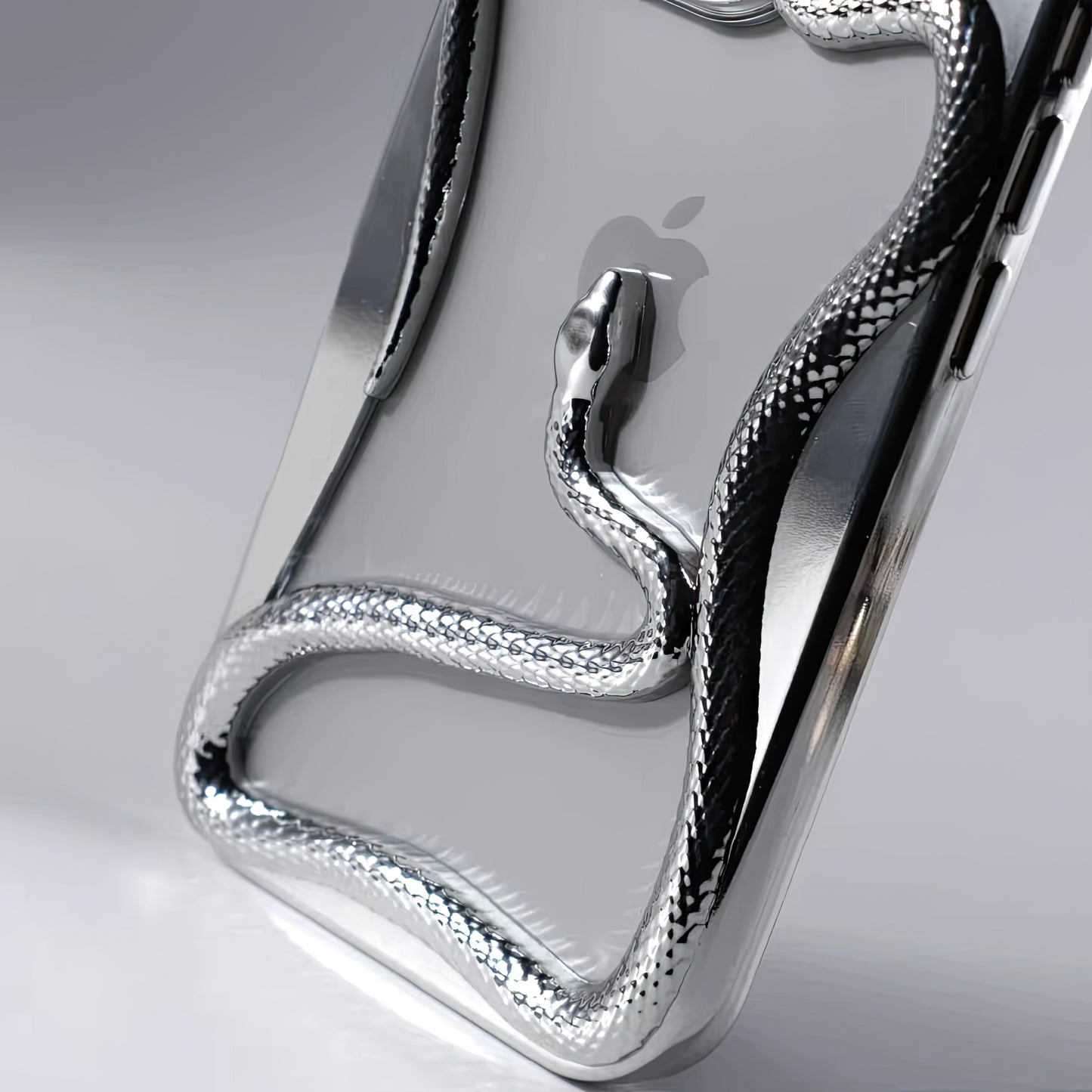 iPhone 16 Pro Max Snake CASE
