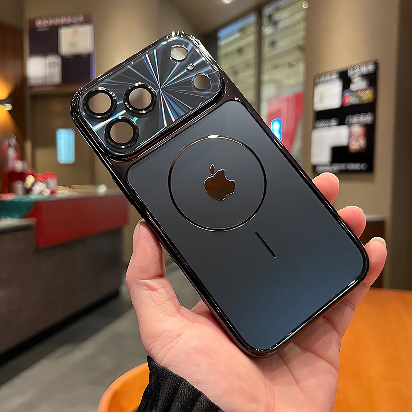 Pochette iPhone 17 pro max magsafe avec logo apple et protection de caméra intégrée / كيس لآيفون 17 برو ماكس شعار أبل مع تقنية ماڨسيف وحماية مدمجة للكاميرا