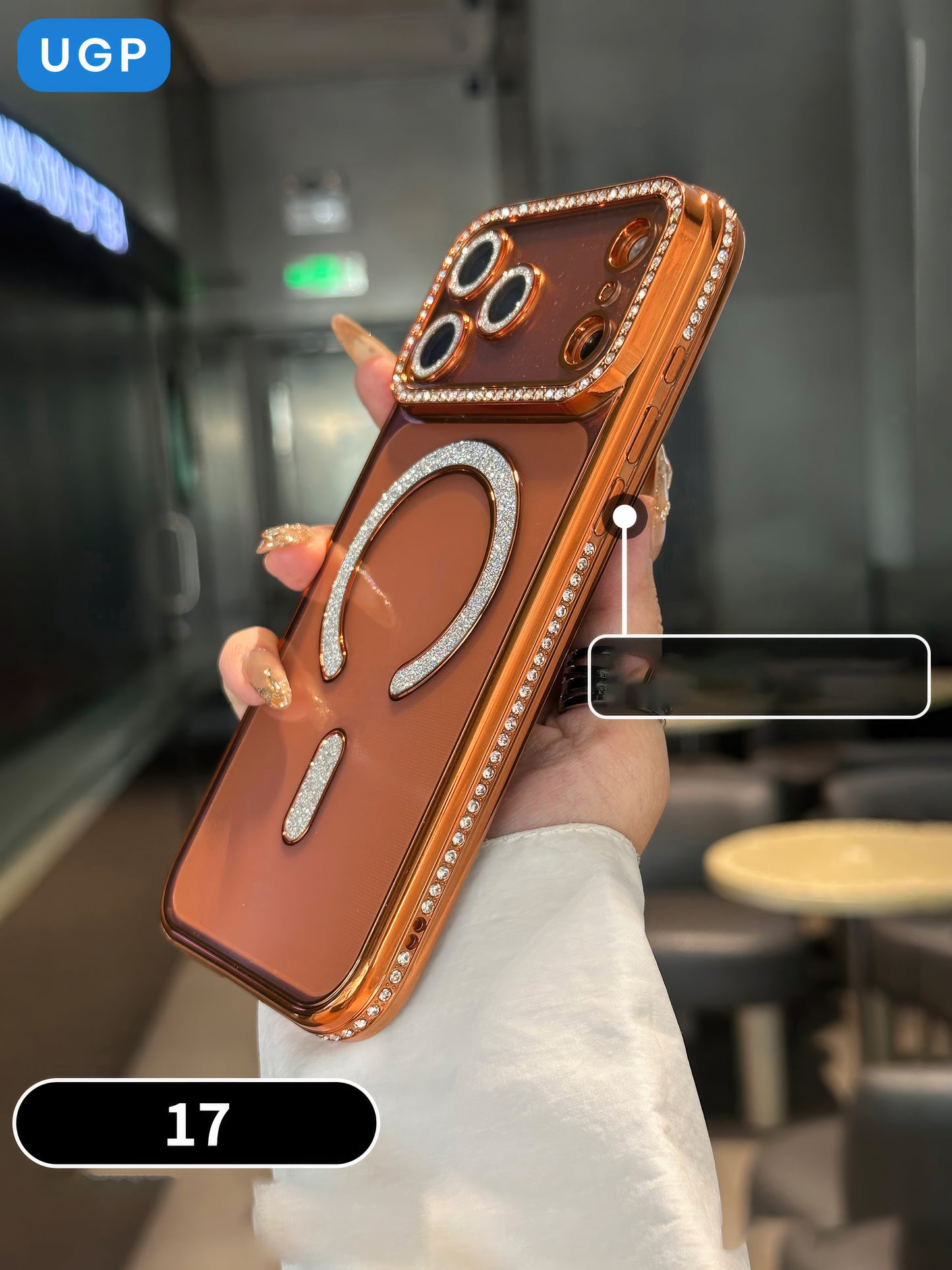 Pochette Brillante iPhone 17 pro max magsafe avec protection de caméra intégrée / كيس لامعة لآيفون 17 برو ماكس  مع تقنية ماڨسيف وحماية مدمجة للكاميرا