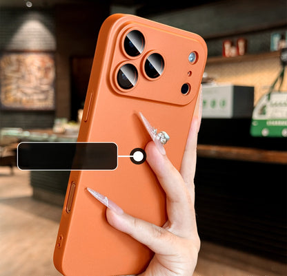 Pochette iPhone 17 pro max Minimaliste avec logo apple et protection de caméra intégrée / كيس لآيفون 17 برو ماكس مينيماليست مع شعار أبل و حماية مدمجة للكاميرا