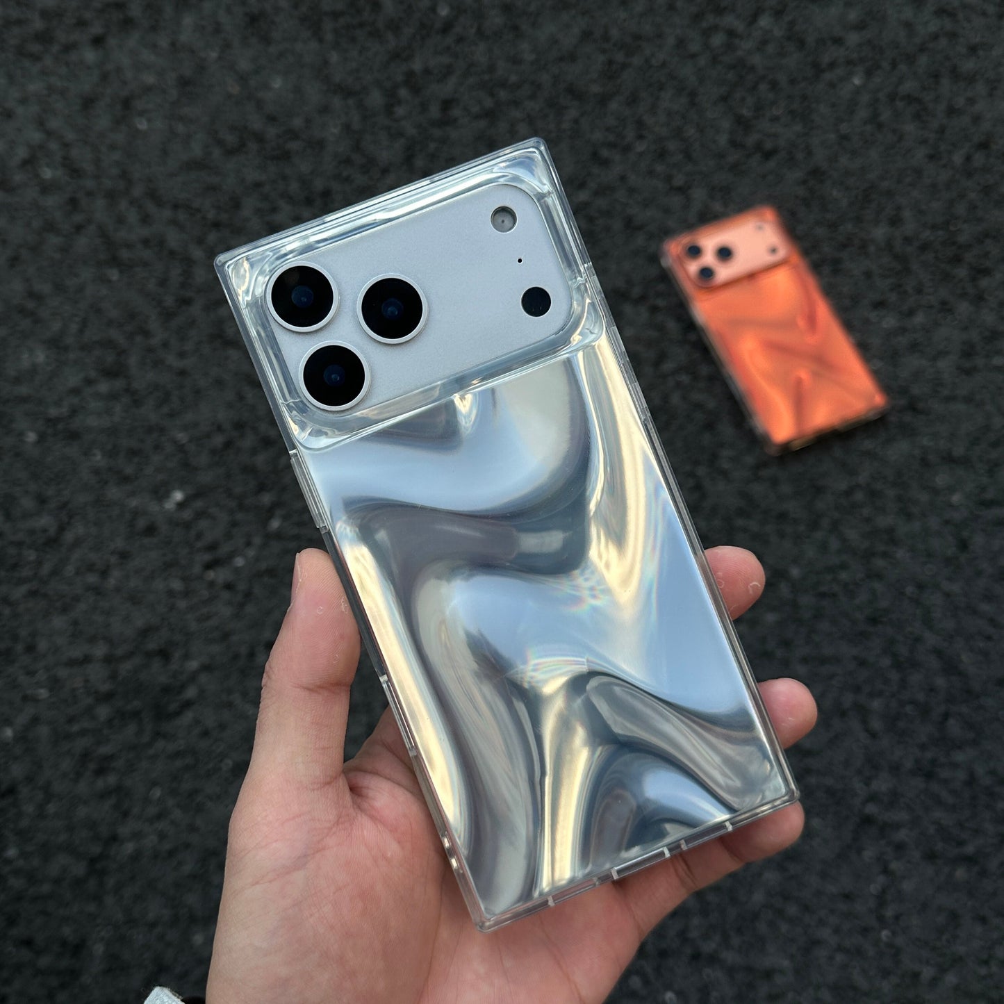 Pochette Carrée Liquid Glass 17 Pro Max / كيس 17 برو ماكس الزجاج السائل