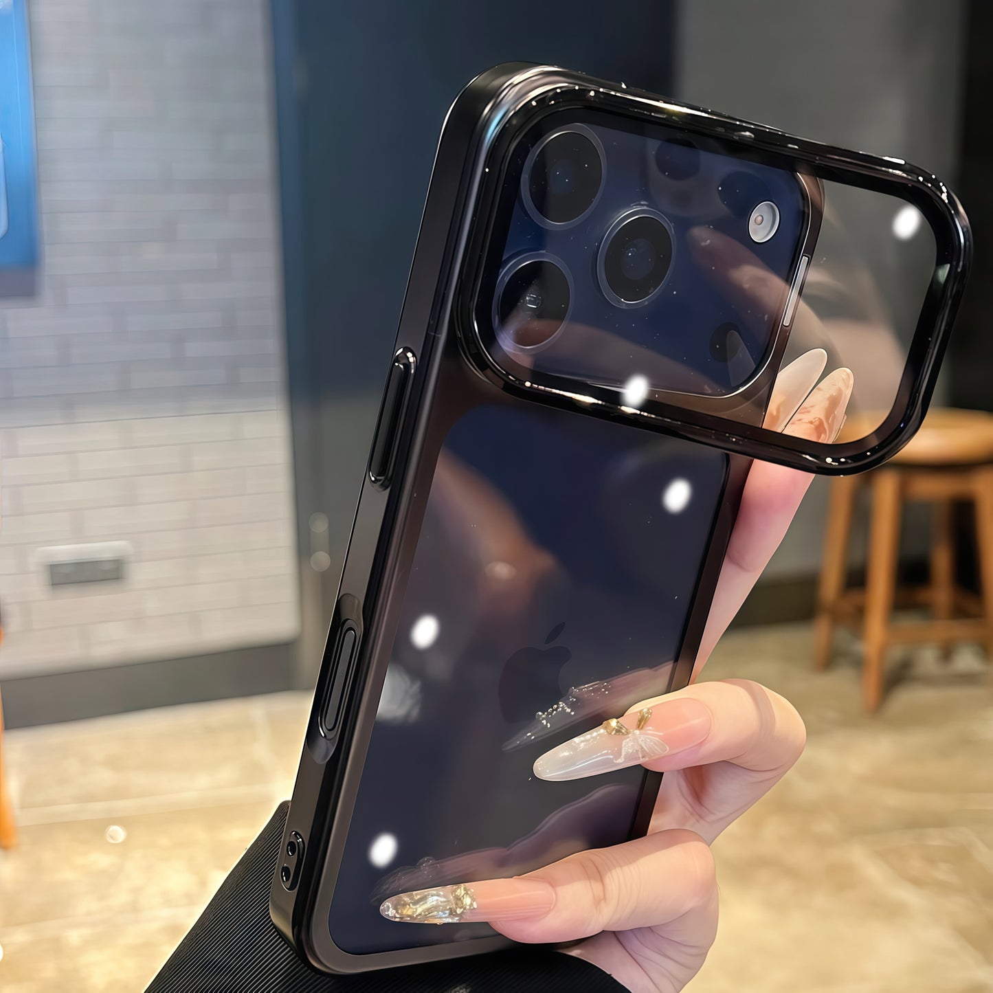 Protège iPhone 17 pro max avec protection de caméra ouvrable / حماية 17 برو ماكس  مزودة بحماية للكاميرا قابلة للفتح